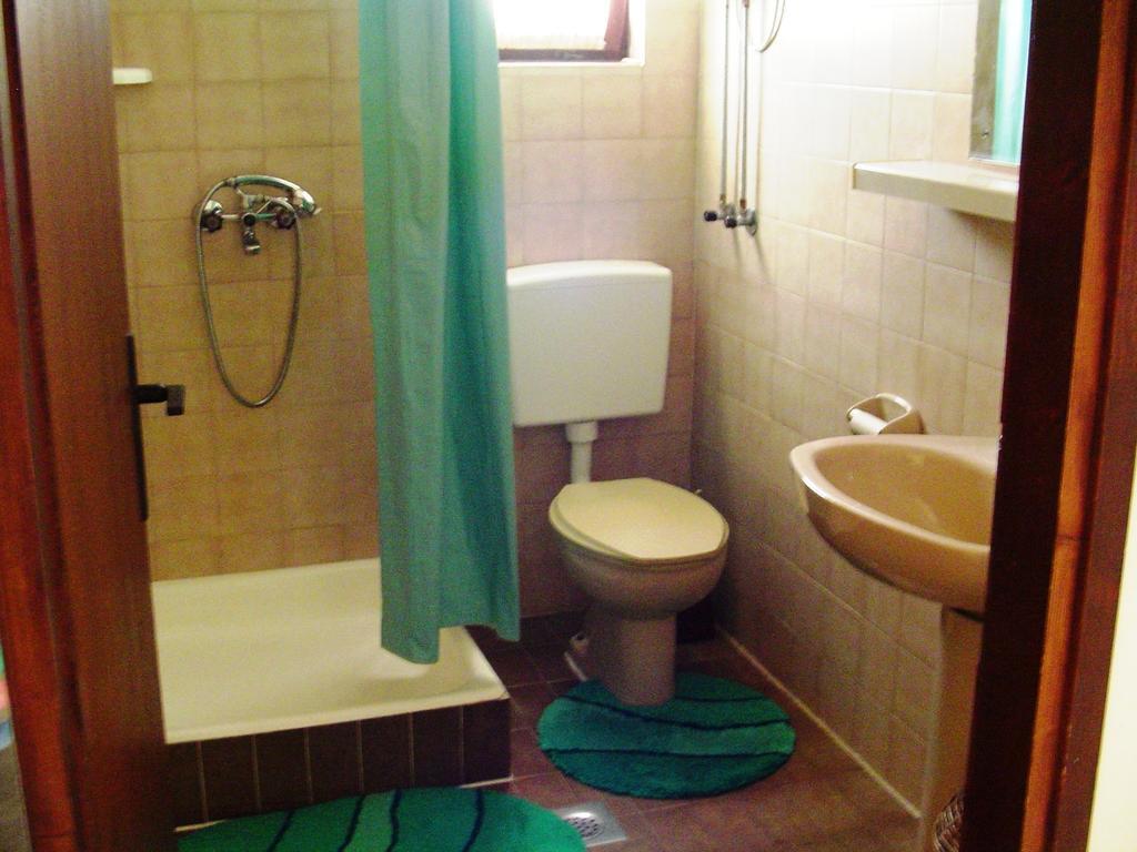 Apartments Ana&Neso Pakostane Bilik gambar